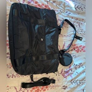 The Everyday Tote by Fabletics